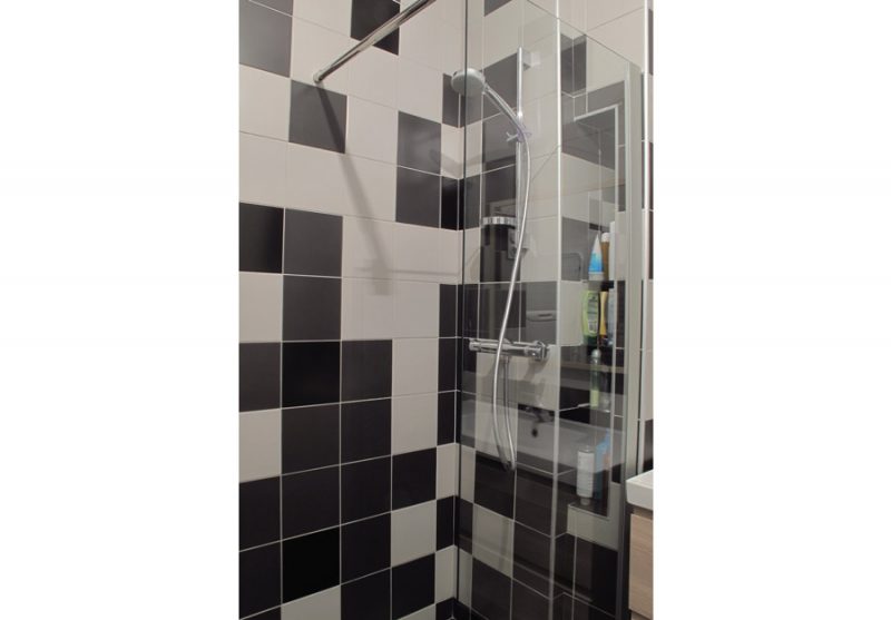 Douche italienne en faïence